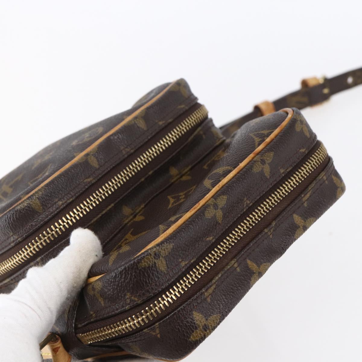Louis Vuitton - Pochette Amazone