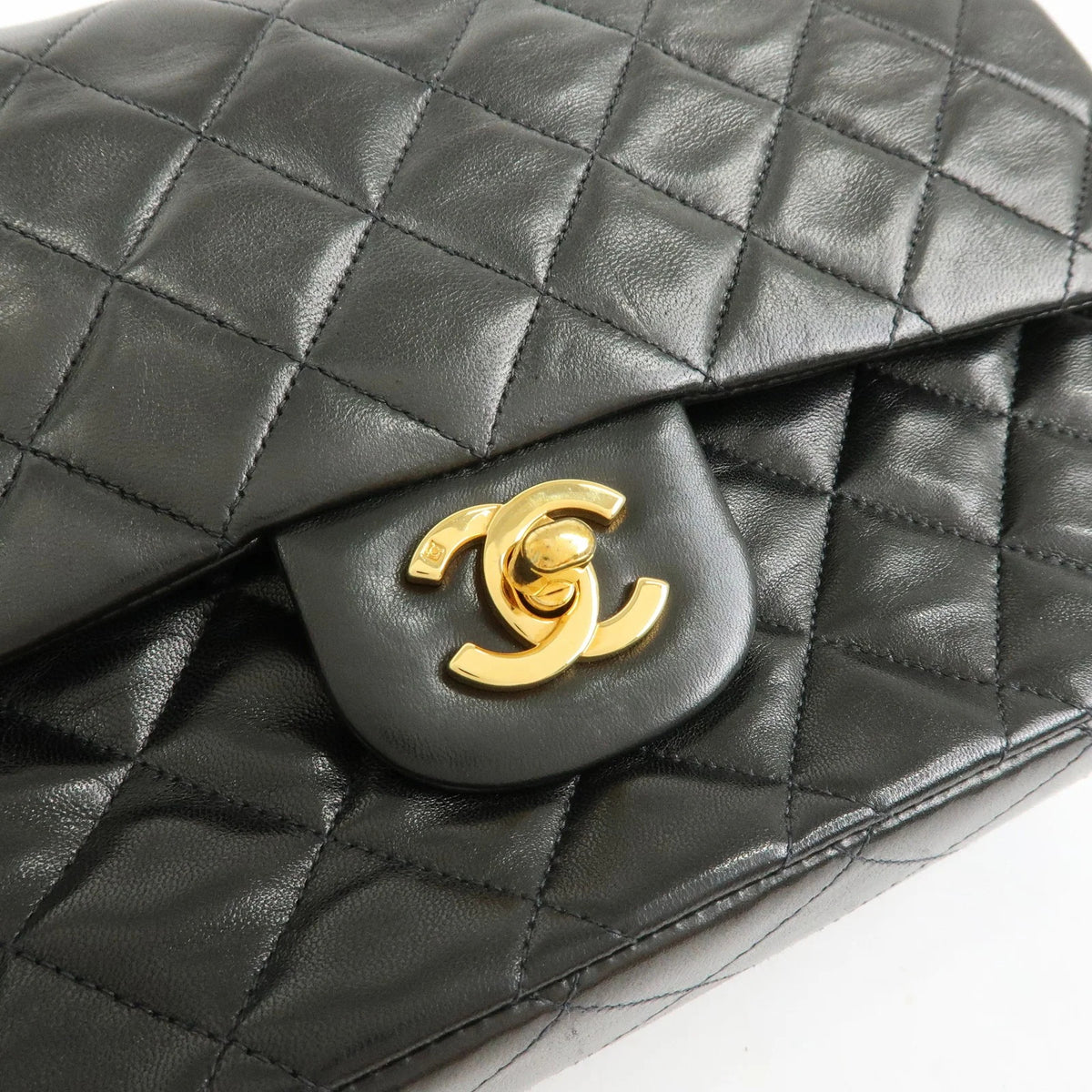 Chanel - Médium Classique Timeless