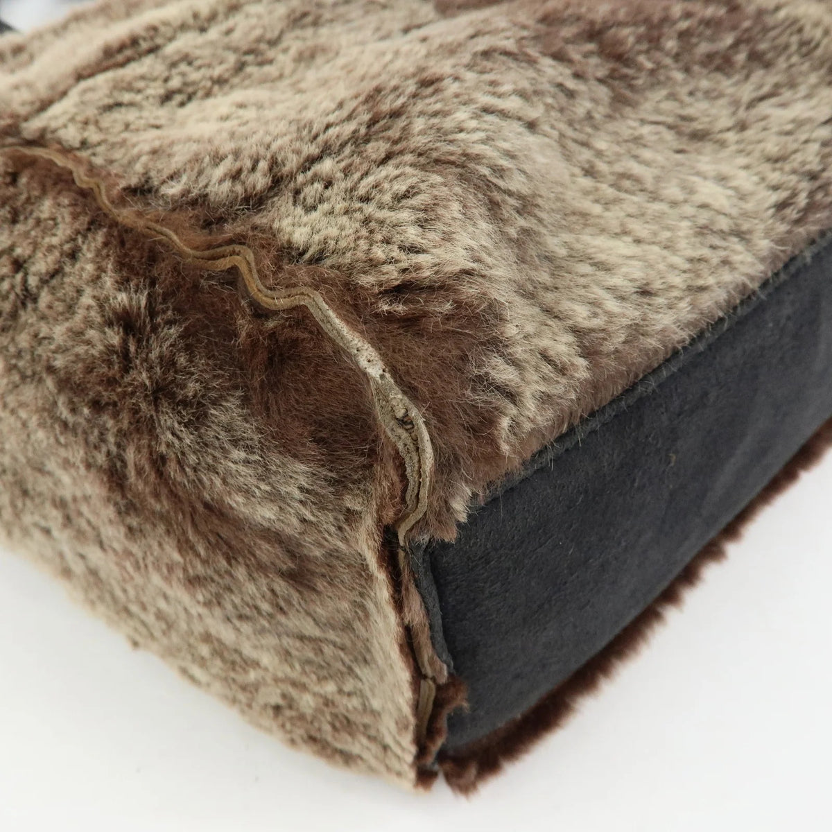 Chanel - Sac Shopper en fourrure de Lapin vintage
