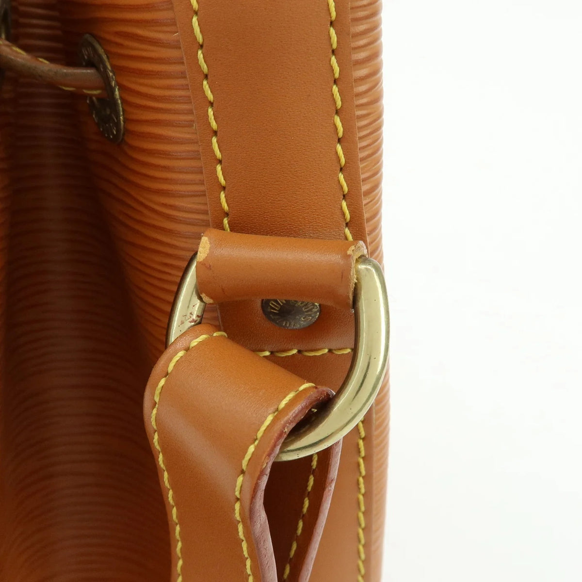 Louis Vuitton - Petit Noé Cuir épi Gold