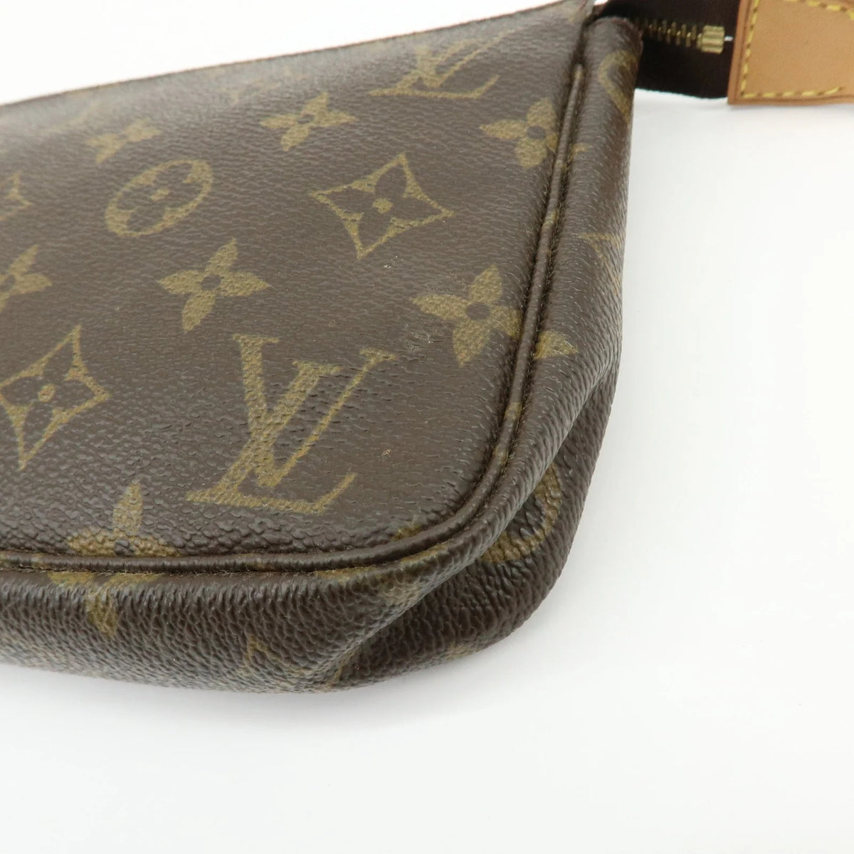 Louis Vuitton - Pochette accessoires + bandoulière Monogram